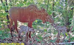 Garden stakes steel sheet elk cow with calves height 150 cm.