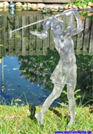 Gartenstecker Stahlblech Golfspielerin Höhe 85 cm.